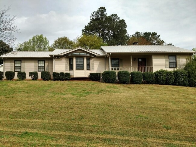 4907 Bentwood Dr in Oakwood, GA - Building Photo - Building Photo