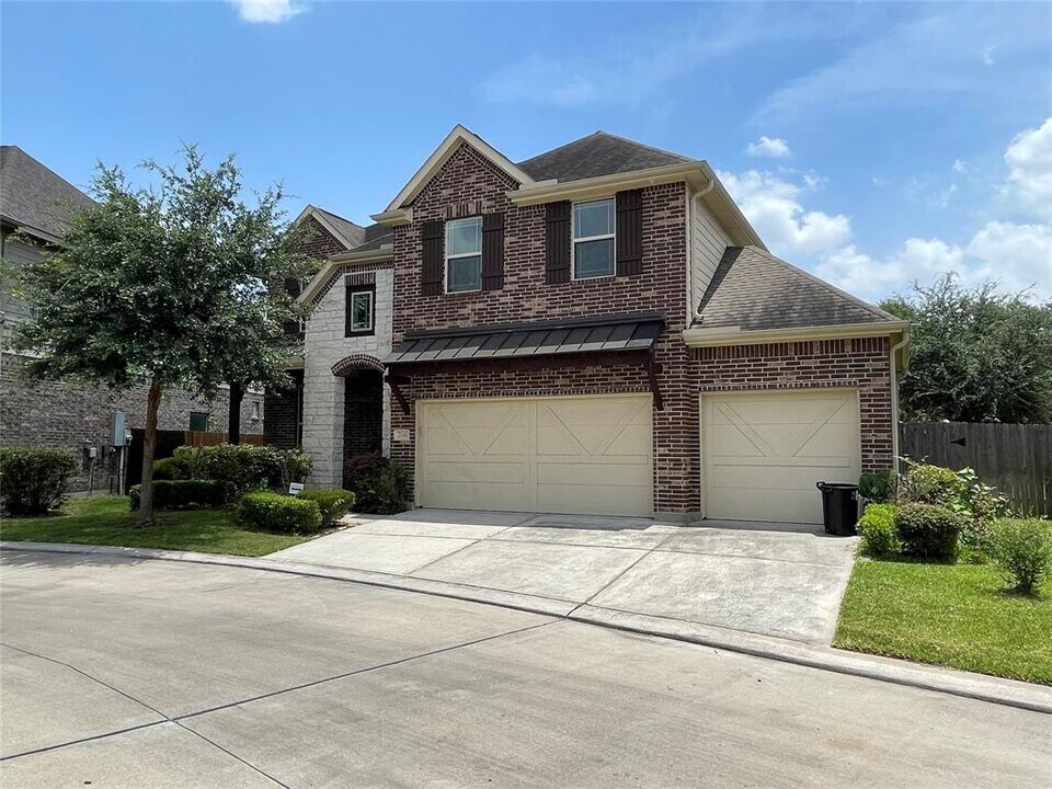 2116 Rosenthal Ln in Houston, TX - Building Photo