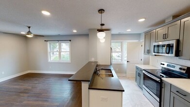 1345 7th St in Des Moines, IA - Building Photo - Building Photo