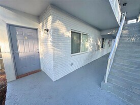 10601 NW 45th St in Coral Springs, FL - Building Photo