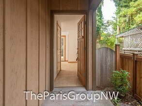 13435 Greenwood Ave N in Seattle, WA - Building Photo - Building Photo