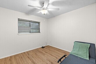 1208 Clark St in Marlin, TX - Building Photo - Building Photo