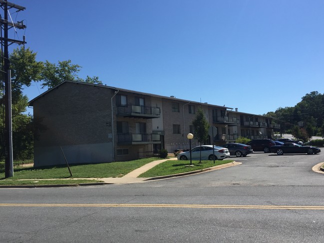 Lilly Garden Apartments in Lanham, MD - Building Photo - Building Photo