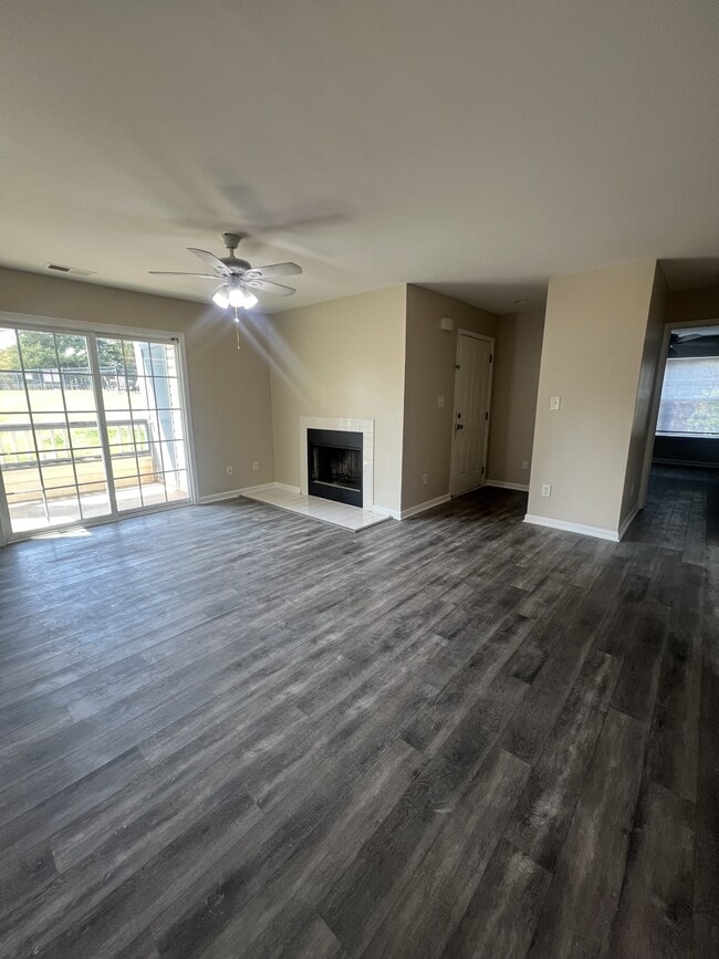 8020 Tremaine Ct in Charlotte, NC - Building Photo - Building Photo