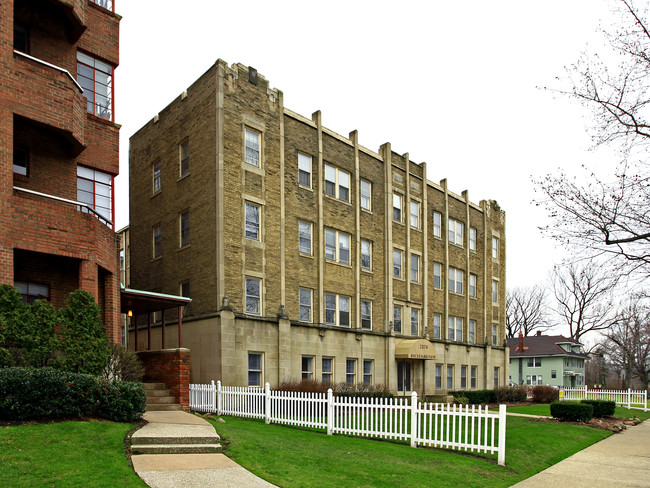 Boulevard View in Cleveland Heights, OH - Building Photo - Building Photo