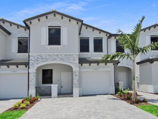 property at 13401 SW 287th St