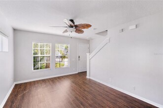 8001 Boone Dr in Largo, FL - Building Photo - Building Photo