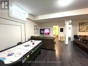 199 Canyon Hill Ave in Richmond Hill, ON - Building Photo - Building Photo