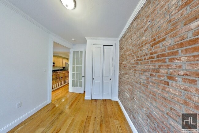 East 100th Street in New York, NY - Building Photo - Building Photo