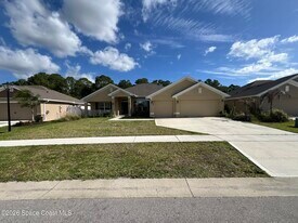 8758 Waterstone Blvd in Fort Pierce, FL - Building Photo