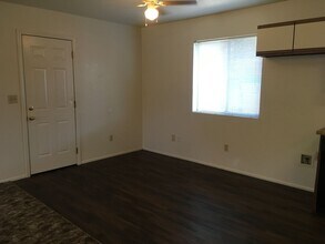 1162 Le Brun Ln in Redding, CA - Building Photo - Building Photo