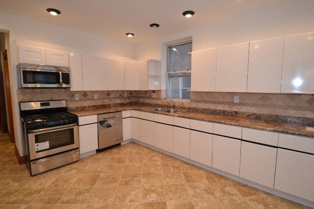 4118 N Ashland Ave, Unit M01H in Chicago, IL - Foto de edificio - Building Photo