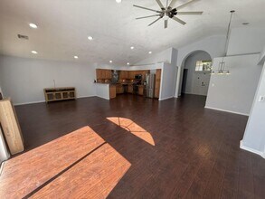 1304 Lake Breeze Dr in Wellington, FL - Building Photo - Building Photo