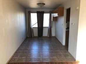 1436 1438 in Fairbanks, AK - Building Photo - Building Photo