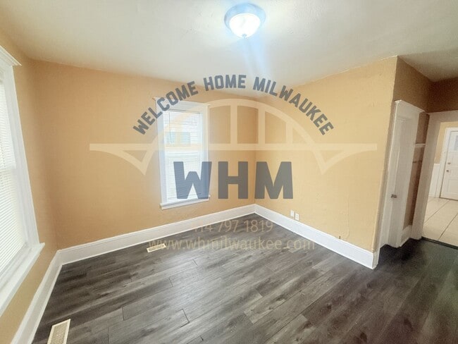 3463 Dr. William Finlayson St in Milwaukee, WI - Foto de edificio - Building Photo