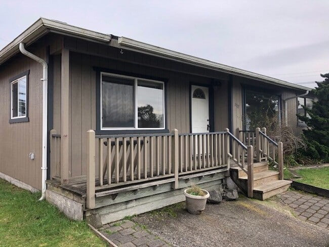 property at 1777 Garfield St