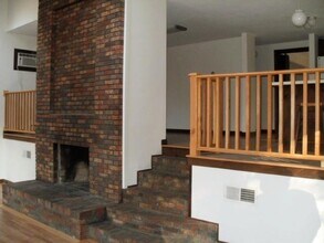 22 Lisa Beth Dr in Dover, NH - Building Photo - Building Photo