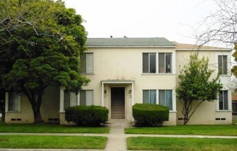 1701 N Glenoaks Blvd in Burbank, CA - Building Photo - Building Photo