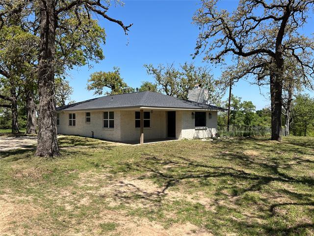 7888 Pin Oak Rd in Franklin, TX - Building Photo