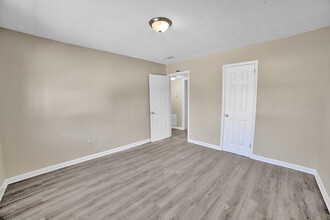 1825 15th Ave N in Birmingham, AL - Building Photo - Interior Photo