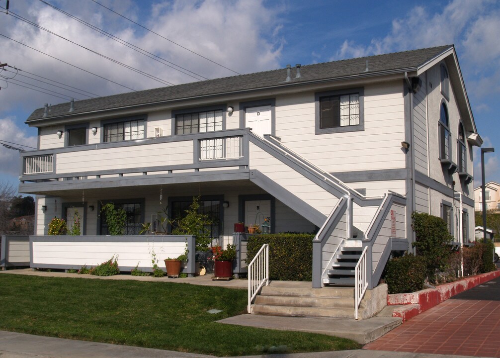 120 N Van Buren St in Placentia, CA - Foto de edificio