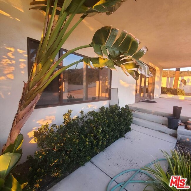 42100 Parado Del Sol Dr in Temecula, CA - Building Photo - Building Photo