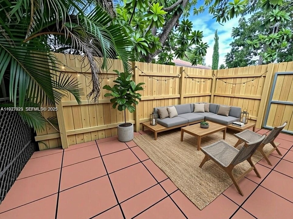 1020 NW 33rd Ave in Miami, FL - Building Photo