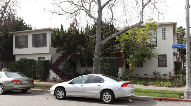 285-297 Orange Ave in Long Beach, CA - Foto de edificio - Building Photo