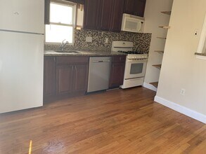 309 Columbia St, Unit 309 in Cambridge, MA - Building Photo - Building Photo