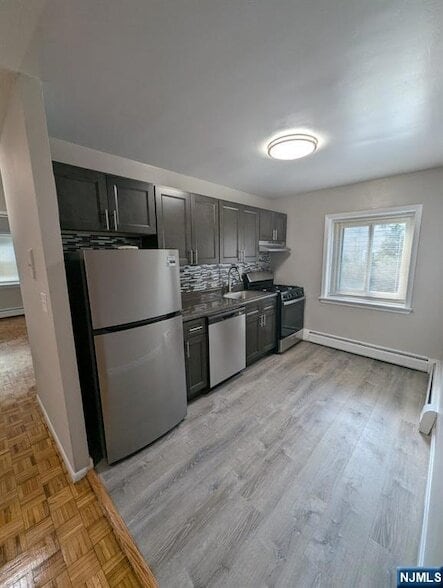 40 Zabriskie St in Hackensack, NJ - Building Photo - Building Photo