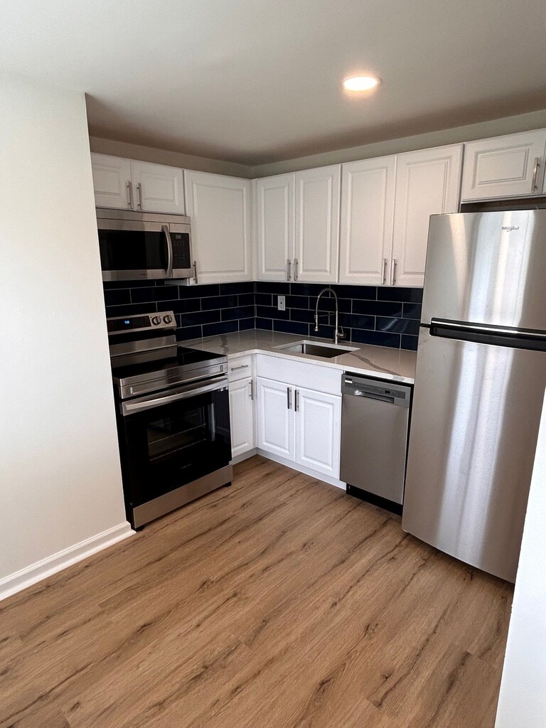 New Orleans Park Apartments in Secane, PA