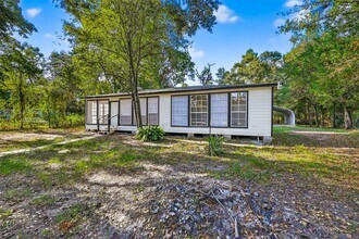 16643 Lake Cir in Conroe, TX - Building Photo - Building Photo