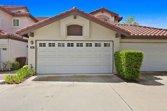 16 Vía Entrada in Rancho Santa Margarita, CA - Building Photo - Building Photo
