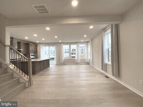 72 Alroy Rd in Malvern, PA - Building Photo - Building Photo