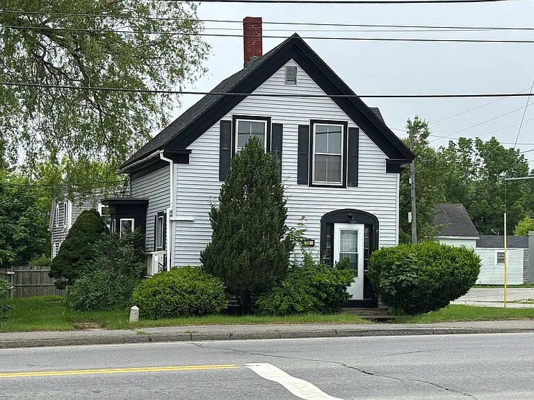 74 Maverick St in Rockland, ME - Building Photo