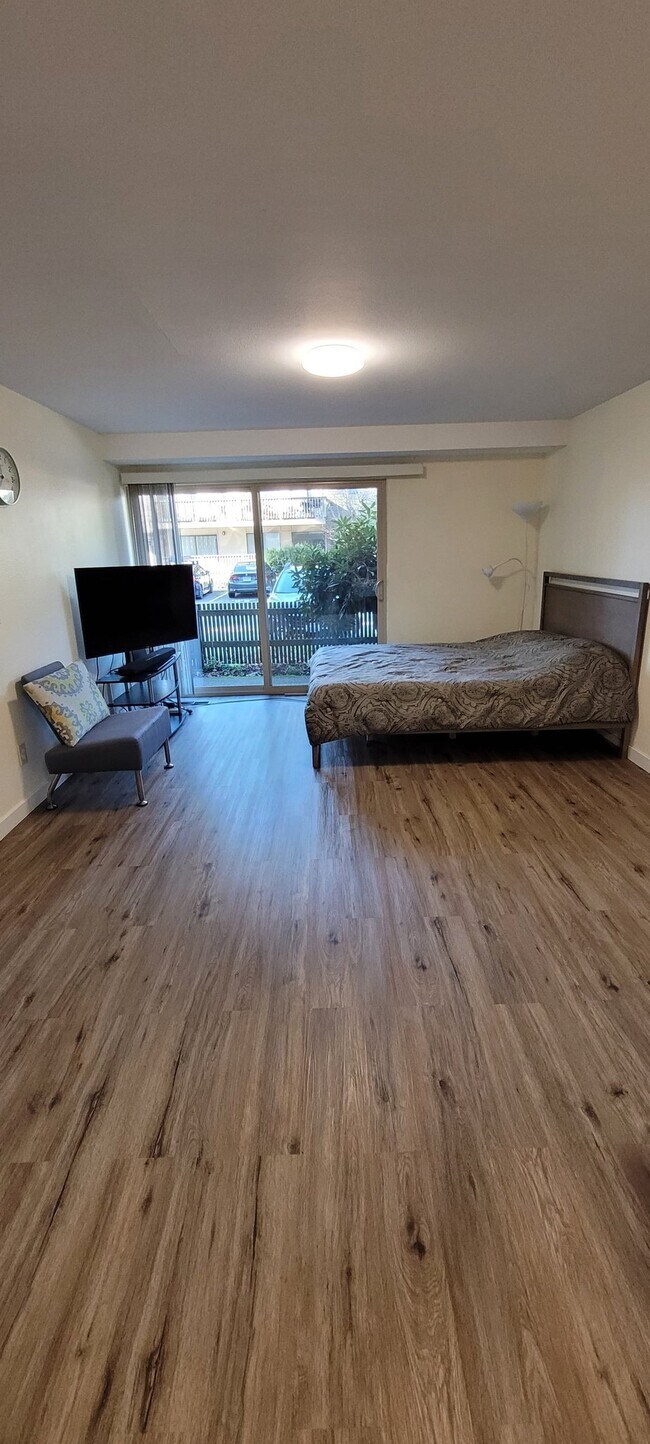 1400 154th Ave NE, Unit 4303 in Bellevue, WA - Foto de edificio - Building Photo