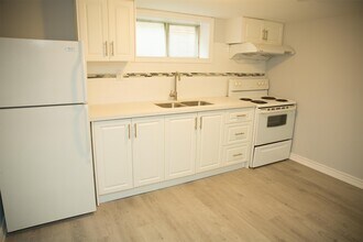 14 Castille Ave in Toronto, ON - Building Photo - Building Photo