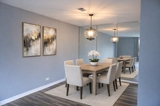 2650 Brookwood Way Dr in Rolling Meadows, IL - Building Photo - Building Photo