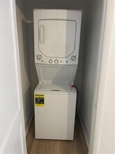 918 W Eighth St in Dallas, TX - Foto de edificio - Building Photo