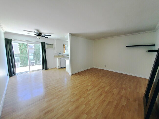 972 Larrabee St in West Hollywood, CA - Foto de edificio - Building Photo