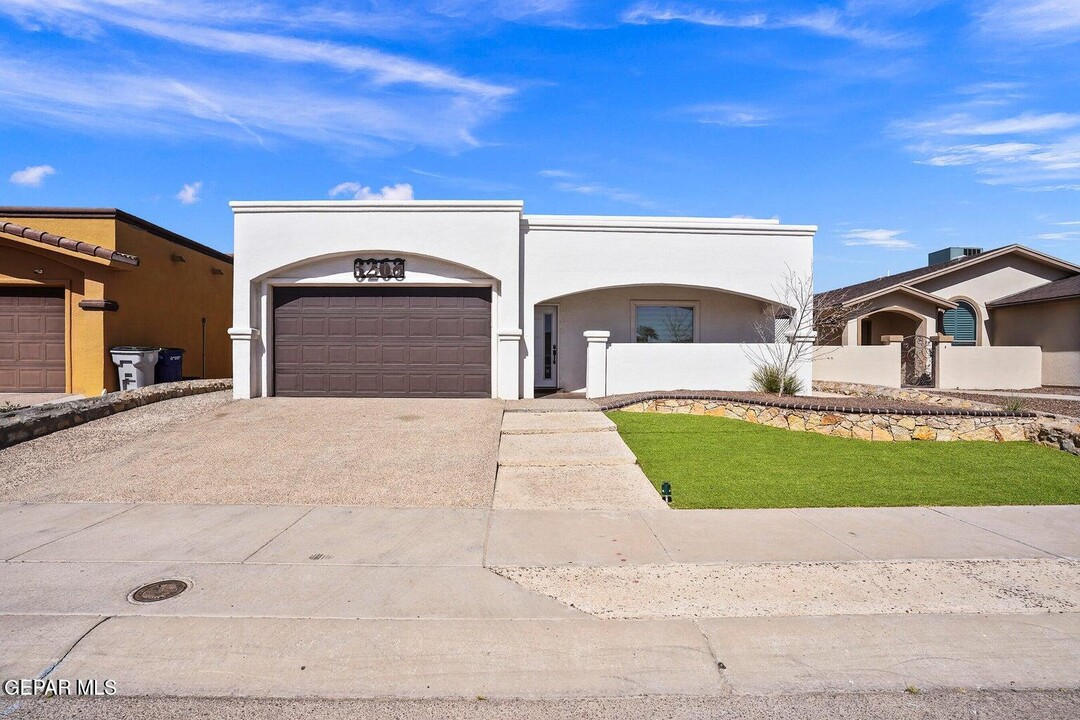 3268 Perla Point Dr in El Paso, TX - Foto de edificio