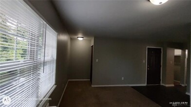 4629 Far Hills Ave in Dayton, OH - Building Photo - Building Photo