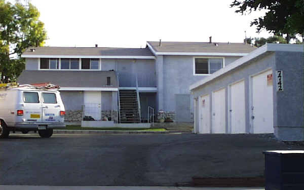 7742 Liberty Ave in Huntington Beach, CA - Building Photo
