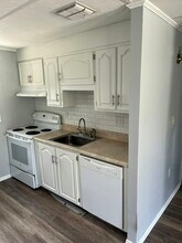 4042 SE County Hwy 484 in Belleview, FL - Building Photo - Building Photo