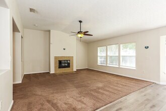 11390 Emma Oaks Ln in Jacksonville, FL - Building Photo - Building Photo
