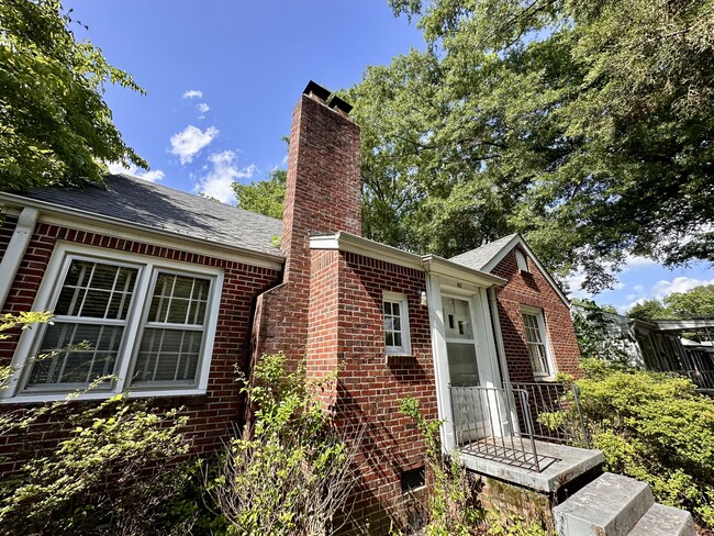 47 Brentwood Dr