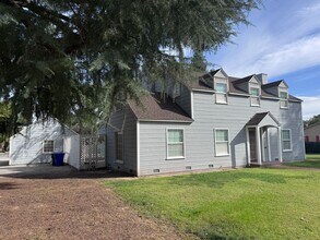 3097 Muscupiabe Dr in San Bernardino, CA - Building Photo - Building Photo