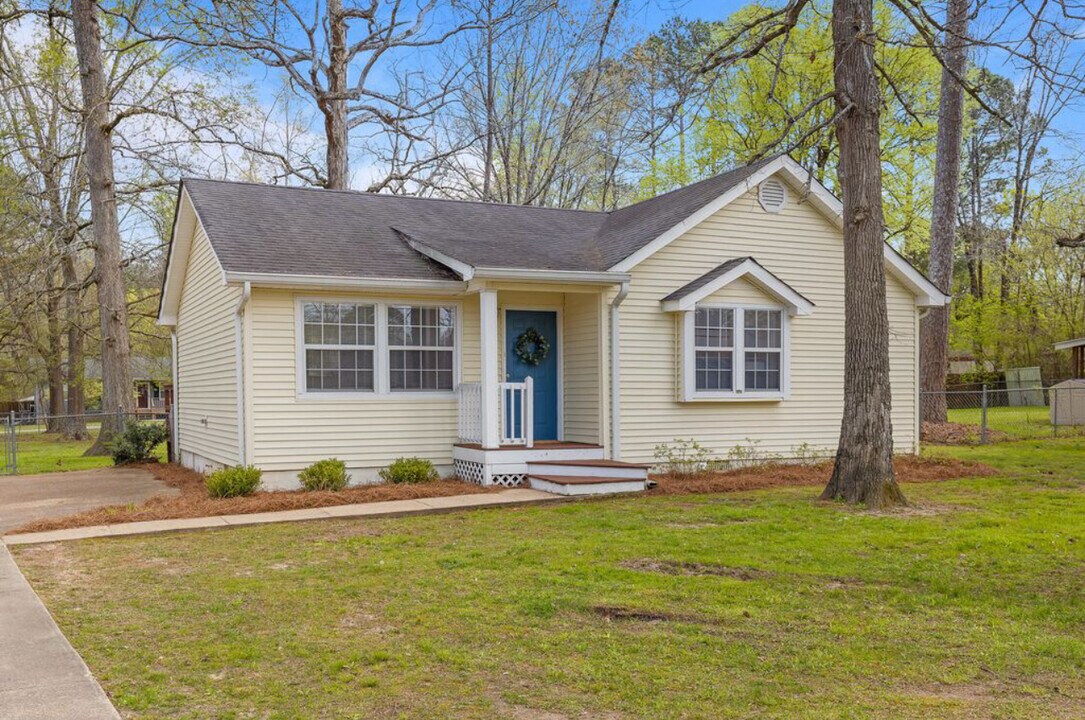 1120 Shady Rest Rd in Chattanooga, TN - Building Photo