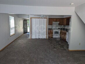 530 NE Churchill St in Lee's Summit, MO - Building Photo - Building Photo