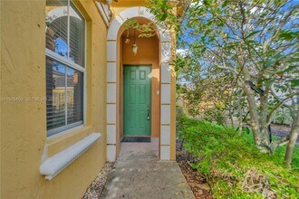 963 NE 42nd Terrace in Homestead, FL - Building Photo - Building Photo